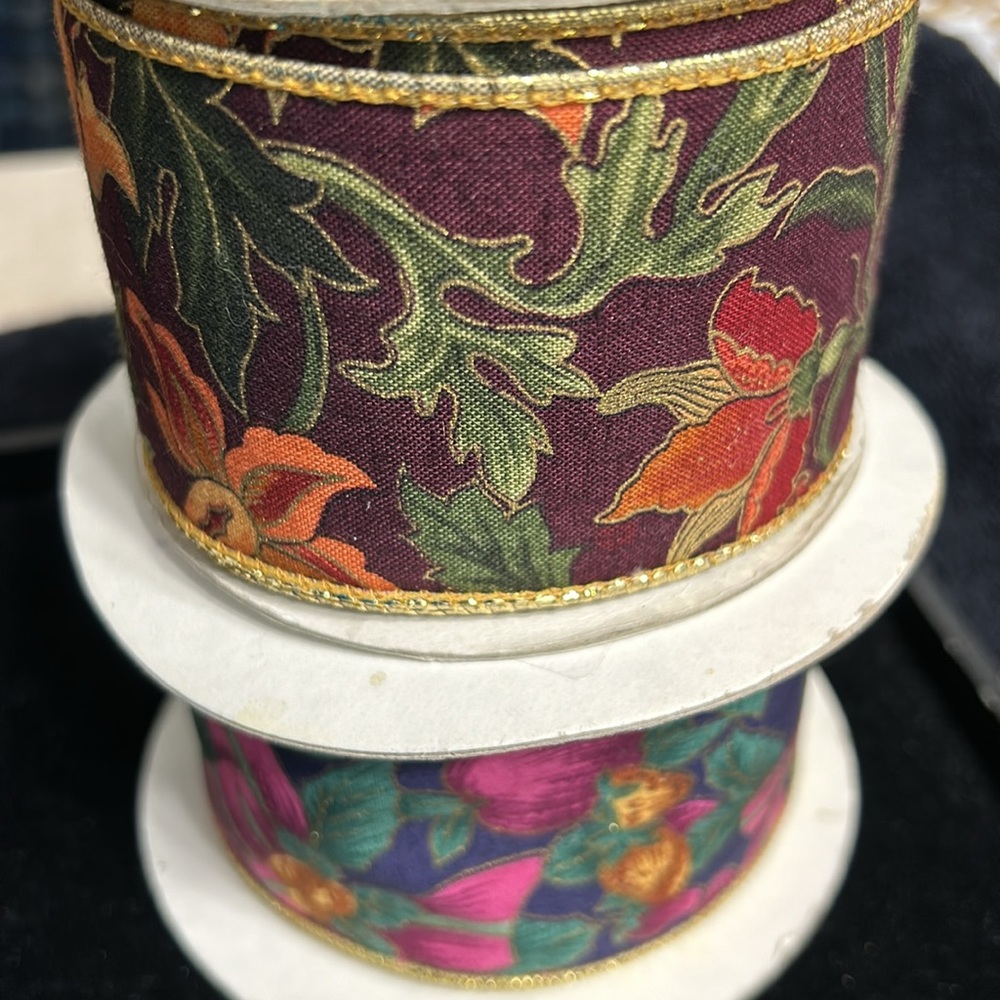 Ribbon rolls 2